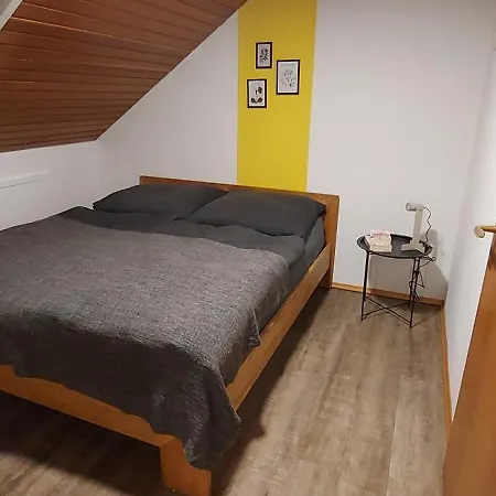 Apartment Mit Kreuzbergblick *